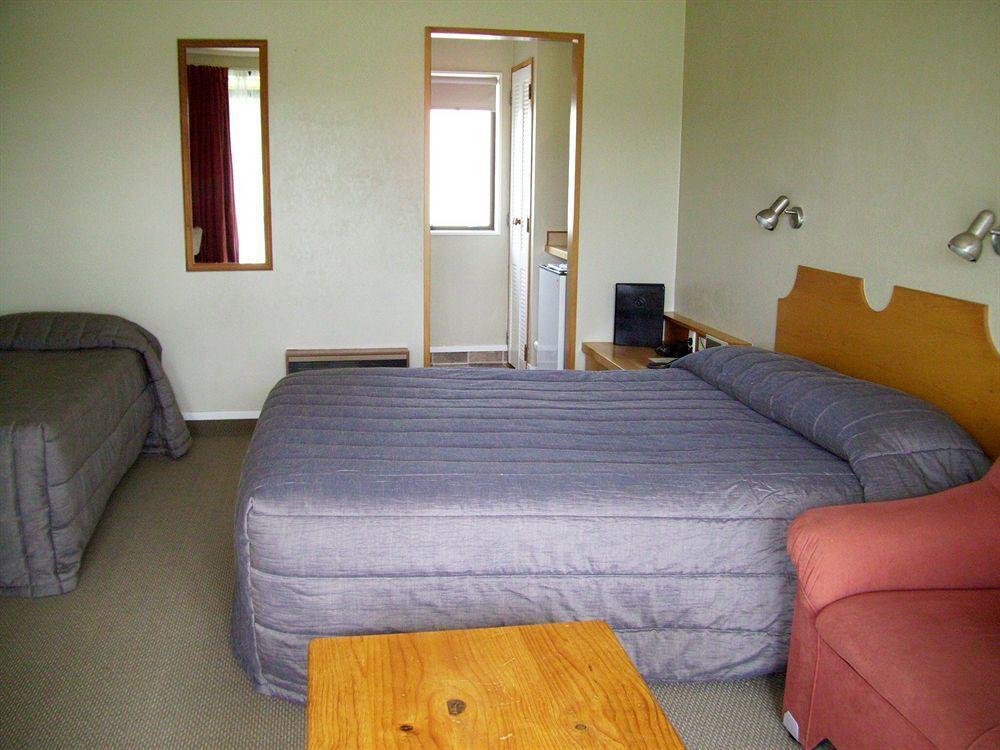 Turangi Bridge Motel Bagian luar foto