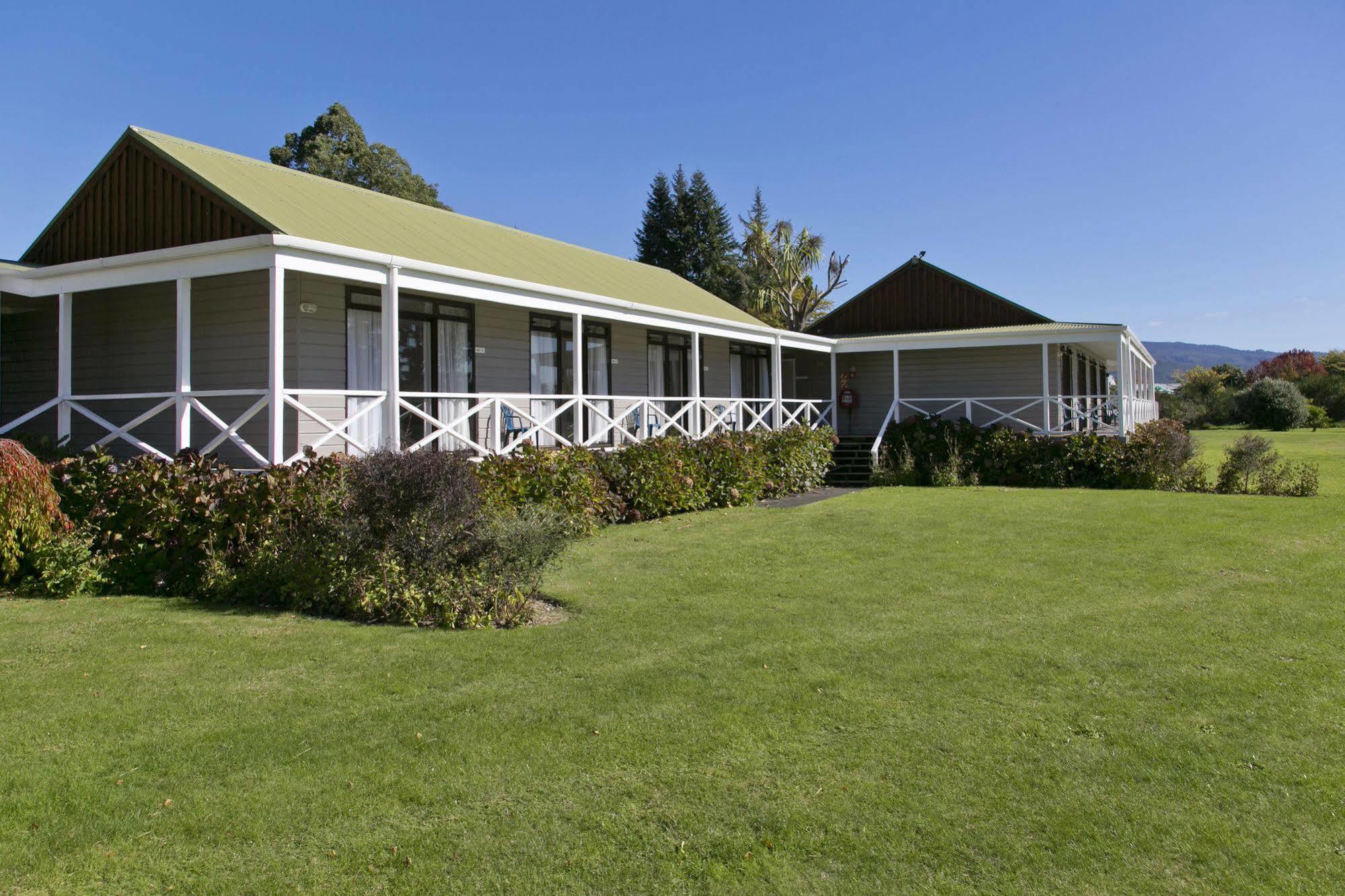 Turangi Bridge Motel Bagian luar foto