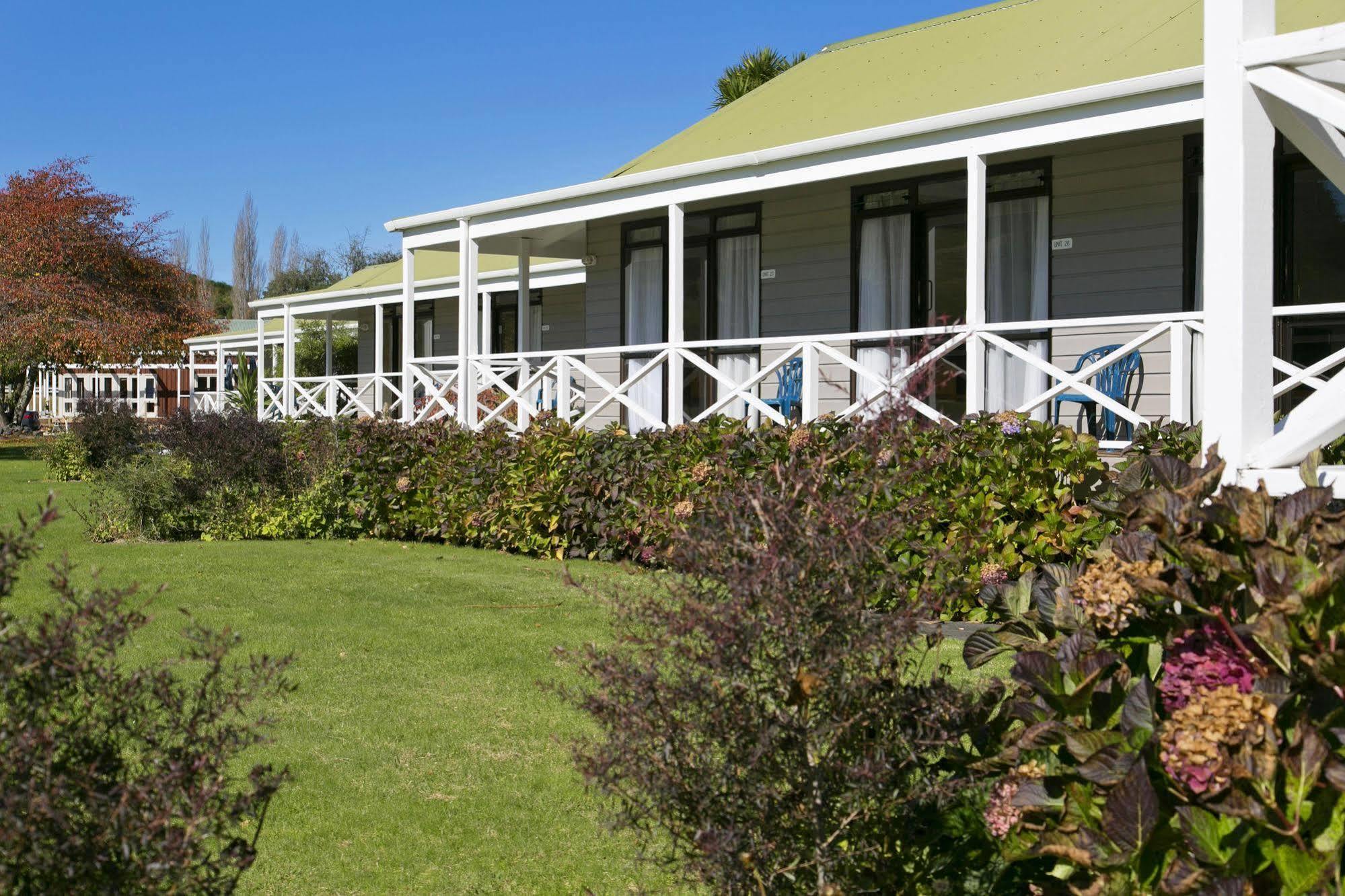 Turangi Bridge Motel Bagian luar foto